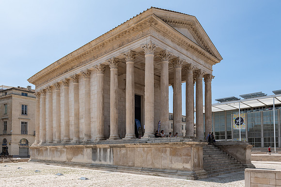 Maison Carrée, Nimes