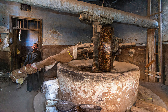 Artisan Grinding Sesame Seeds, Esna