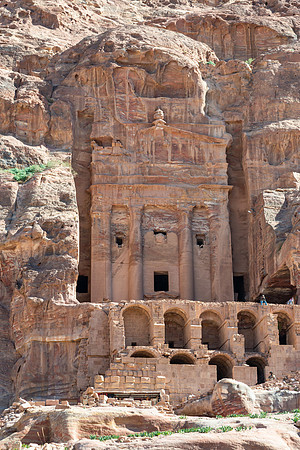 The Urn Tomb, Petra