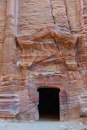 The Silk Tomb, Petra